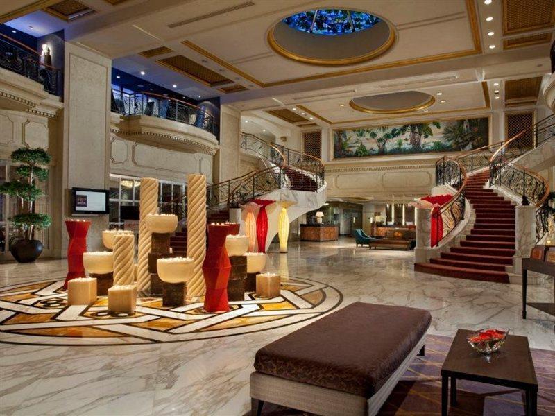Royal Plaza On Scotts Hotel Szingapúr Kültér fotó Lobby